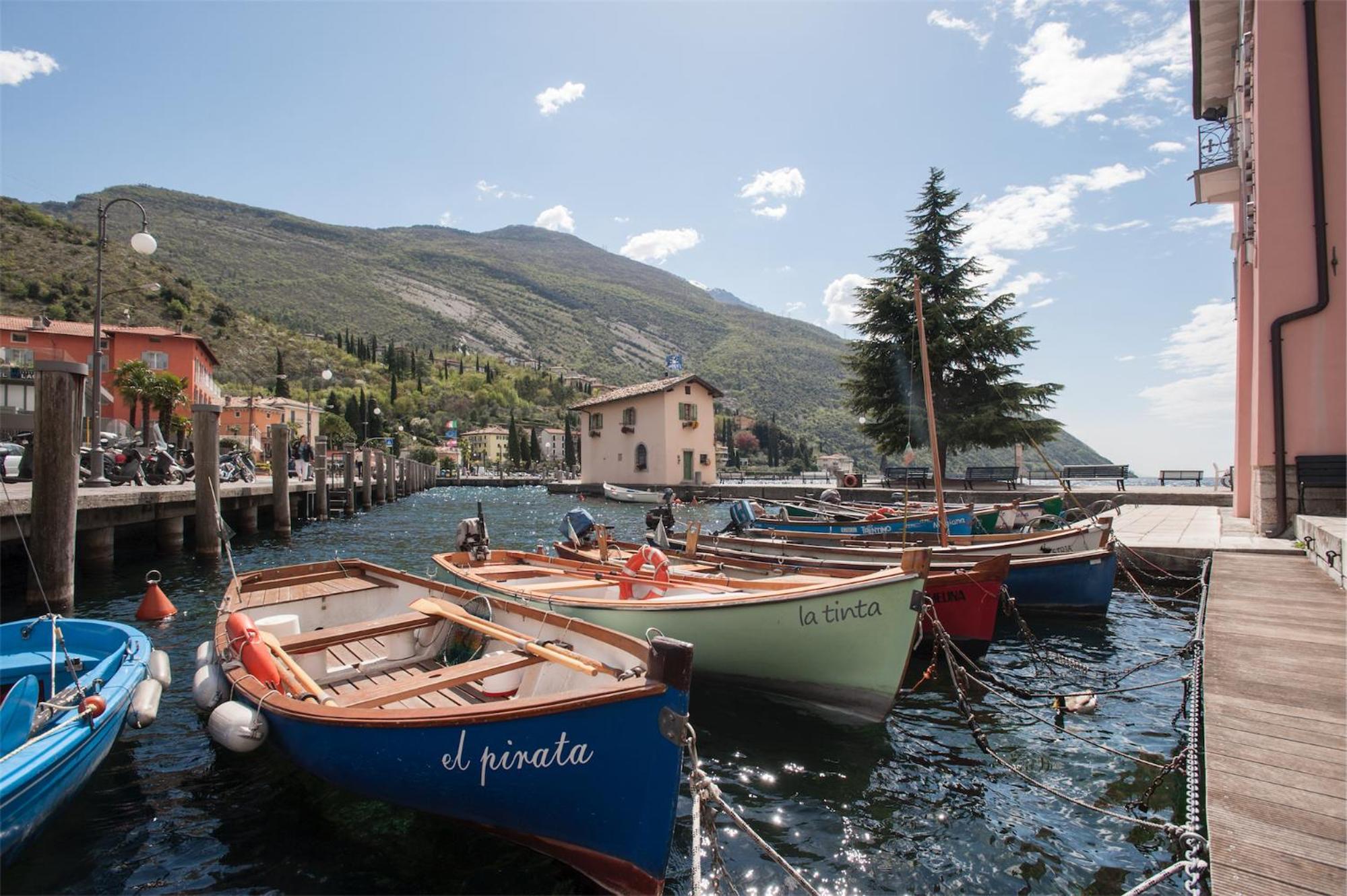 Casa Di Nin Apartment Torbole Sul Garda Luaran gambar